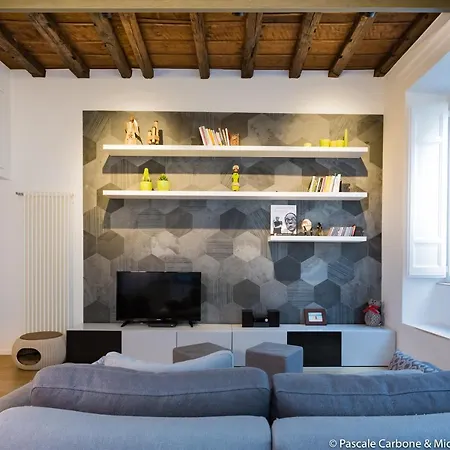 Chic, Stylish And Quiet At The Spanish Steps *